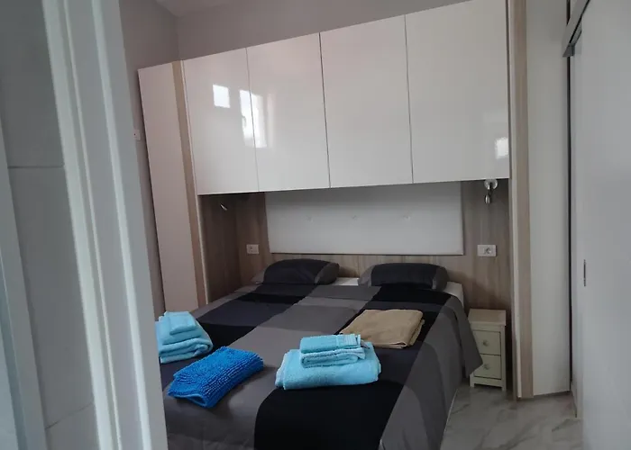 Indipendente In - Golf Del Sur *